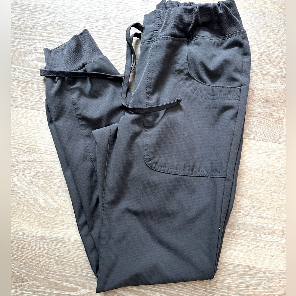 Heart Soul pewter jogger scrub pants